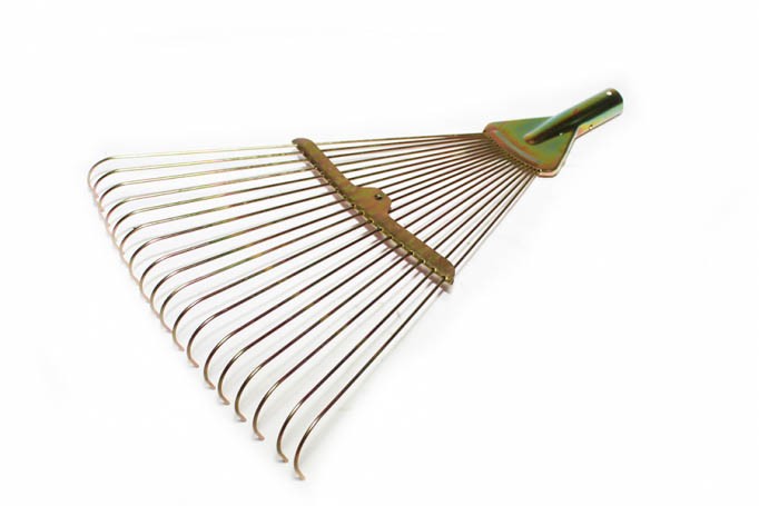 Grebla metalica pentru frunze care se strange