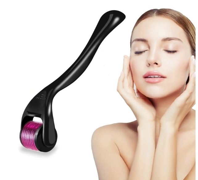 Product Image for Rola dermatologica derma roller cu 540 microace din otel - 1,5 mm